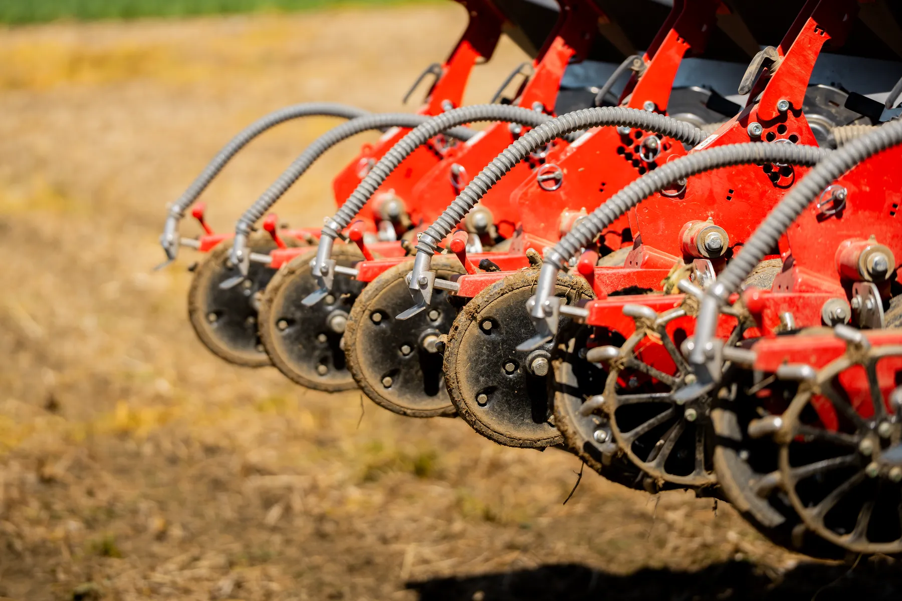 Säschare der Horsch Maestro im Detail, rot lackiert, mit Andruckrollen